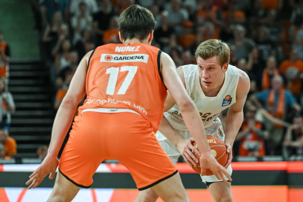 战精神的年 战精神的年