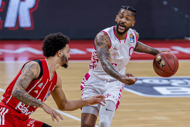 出色的年轻 出色的年轻