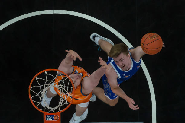 惨败并非偶 惨败并非偶